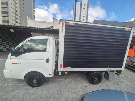 HYUNDAI HR 2.5 LONGO SEM CAÇAMBA 4X2 16V 130CV TURBO INTERCOOLER DIESEL 2P MANUAL HYUNDAI HR 2.5 LONGO SEM CAÇAMBA 4X2 16V 130CV TURBO INTERCOOLER DIESEL 2P MANUAL